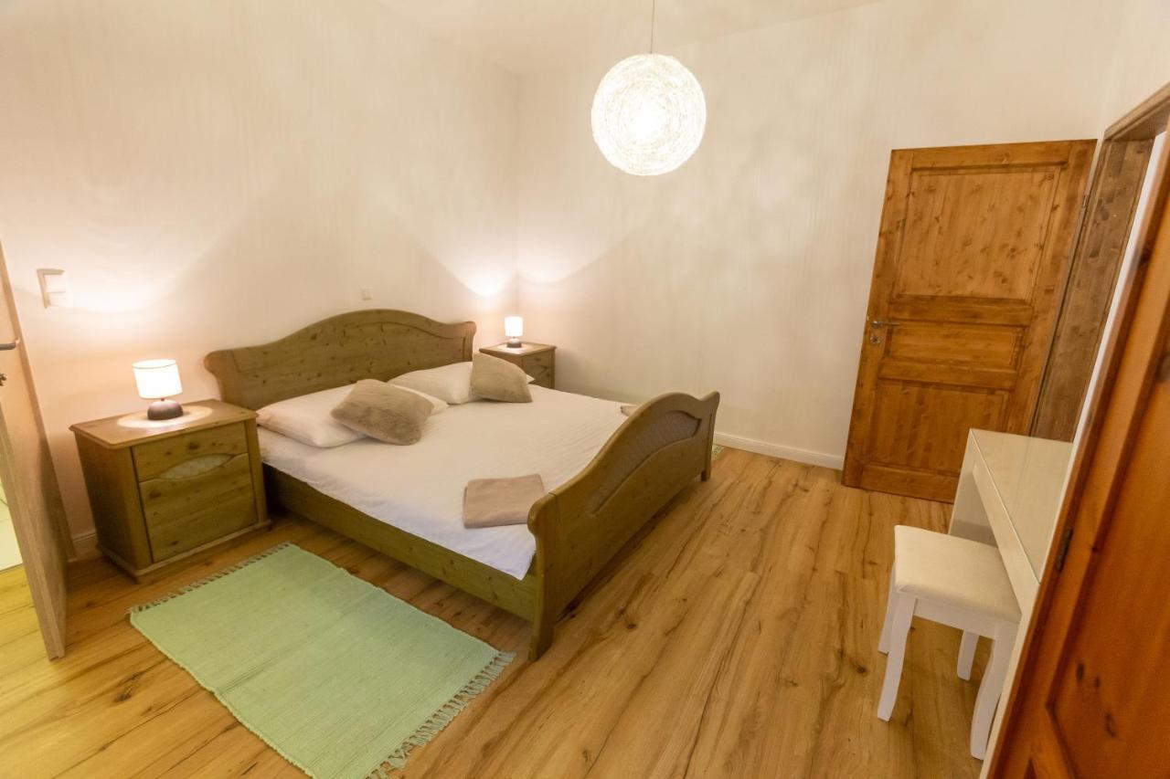 Pferdegut Schloss Treffen Apartments Gortschach  Dış mekan fotoğraf