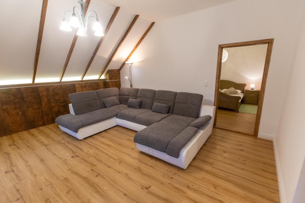 Pferdegut Schloss Treffen Apartments Gortschach  Dış mekan fotoğraf